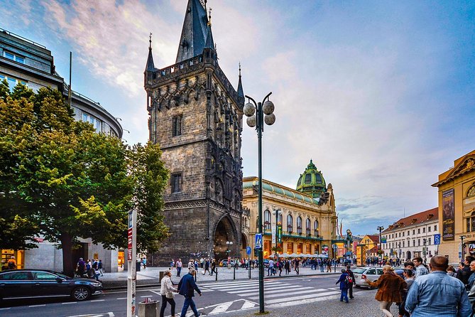 Prague Old Town: Private Tour - Powder Tower to Charles Bridge: The smart Old Town route in 2.5 hours