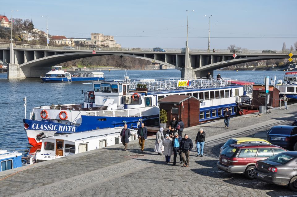 Prague: Panoramic Vltava River Cruise - Practical checklist before you go