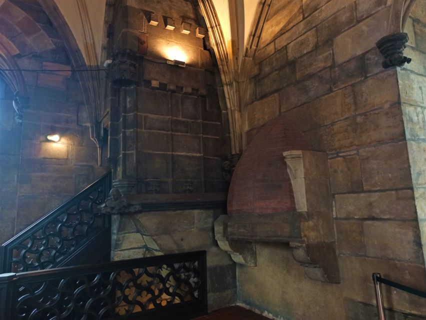Prague: Powder Gate Tower Entrance Ticket - When to go: avoiding crowds and getting better photos