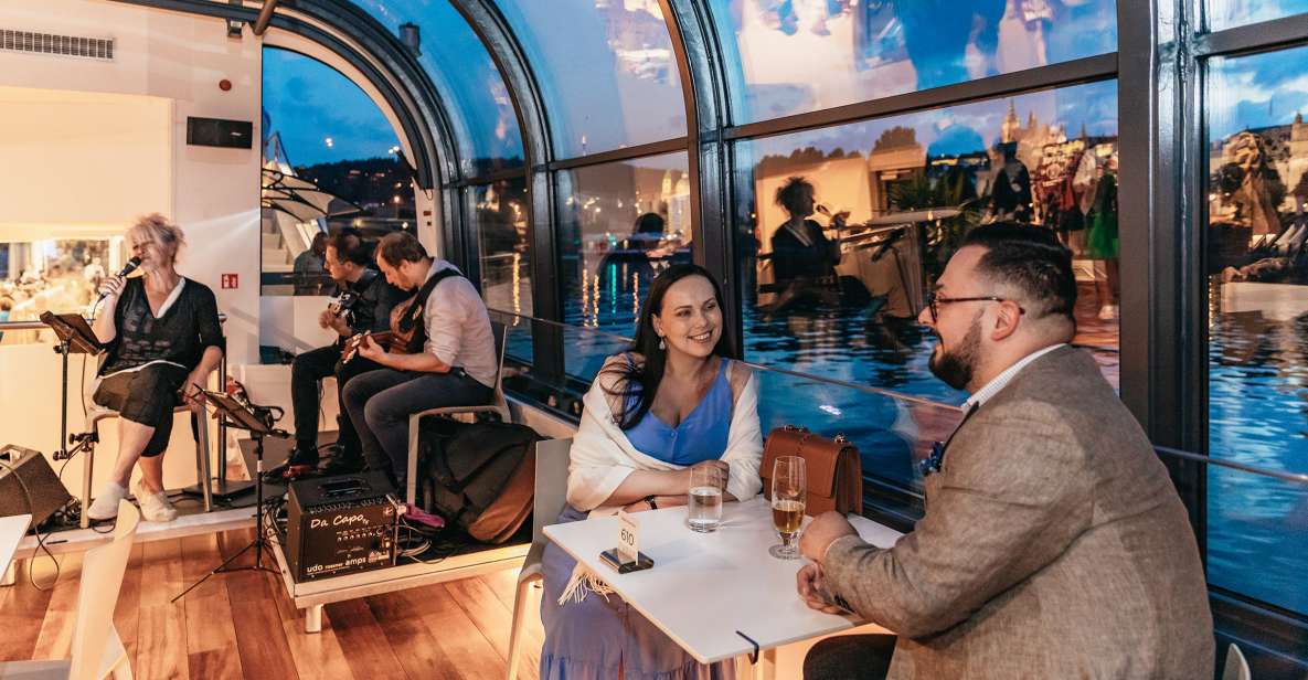Prague: Sightseeing Dinner Cruise on Open-Top Glass Boat - Service quality: what stood out about the crew