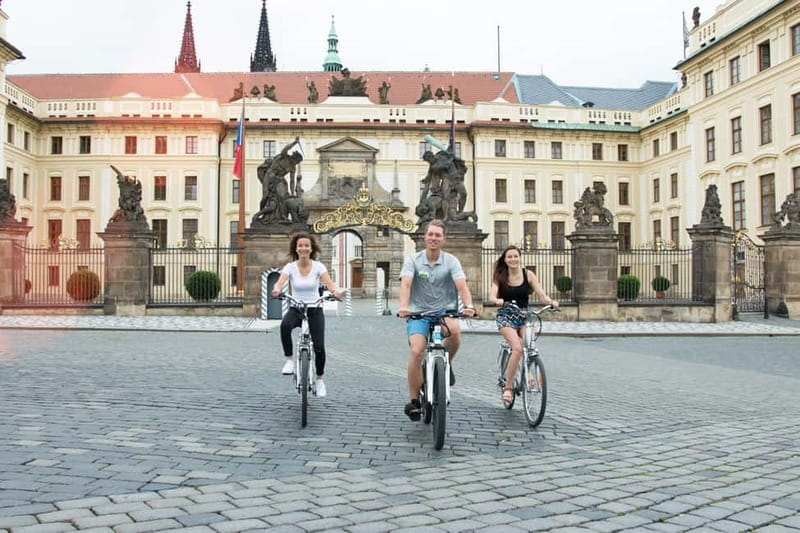 Prague: Small Group or Private E-Bike City Tour - Photos, a Drink, and Stops Built for Real City Understanding