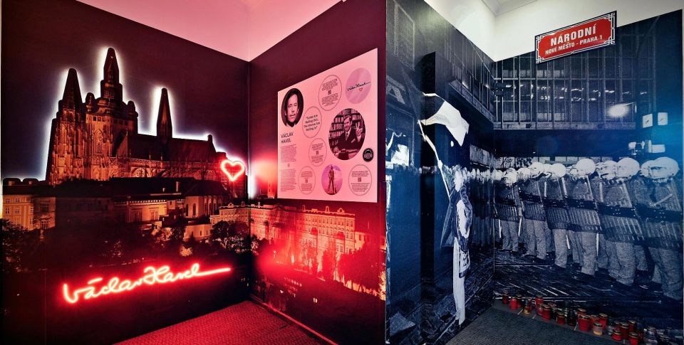 Prague: Story of Prague Immersive Museum Experience - Price and Value: $18 for a Phone + Audiovisual Show
