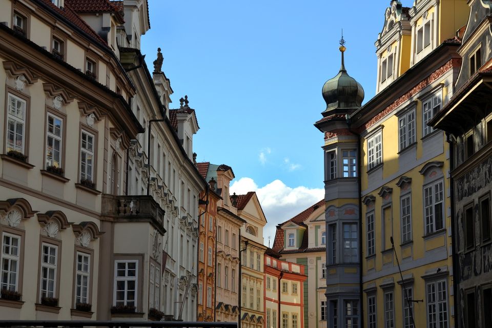 Prague Tour in Spanish - Weather, shoes, and what to bring