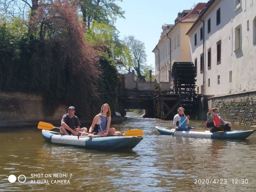 Prague: Vltava River Guided Canoeing Tour - Price and Value: Is $44 Worth 150 Minutes of Prague?