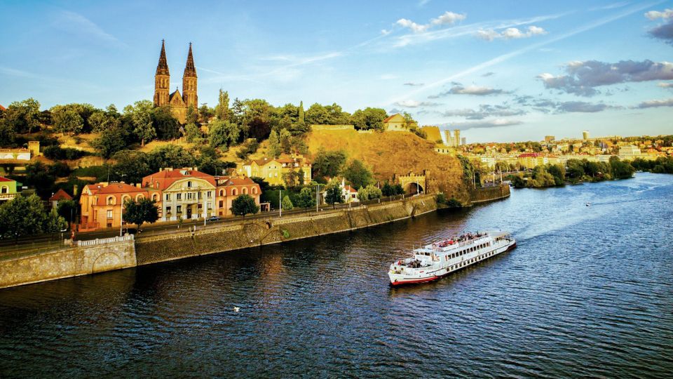 Prague: Vltava River Night Cruise with Buffet - Key things to know before you go