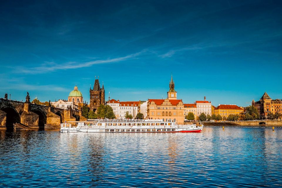 Prague: Vltava River Night Cruise with Buffet - Buffet dinner: Czech comfort plus international choices (and real desserts)