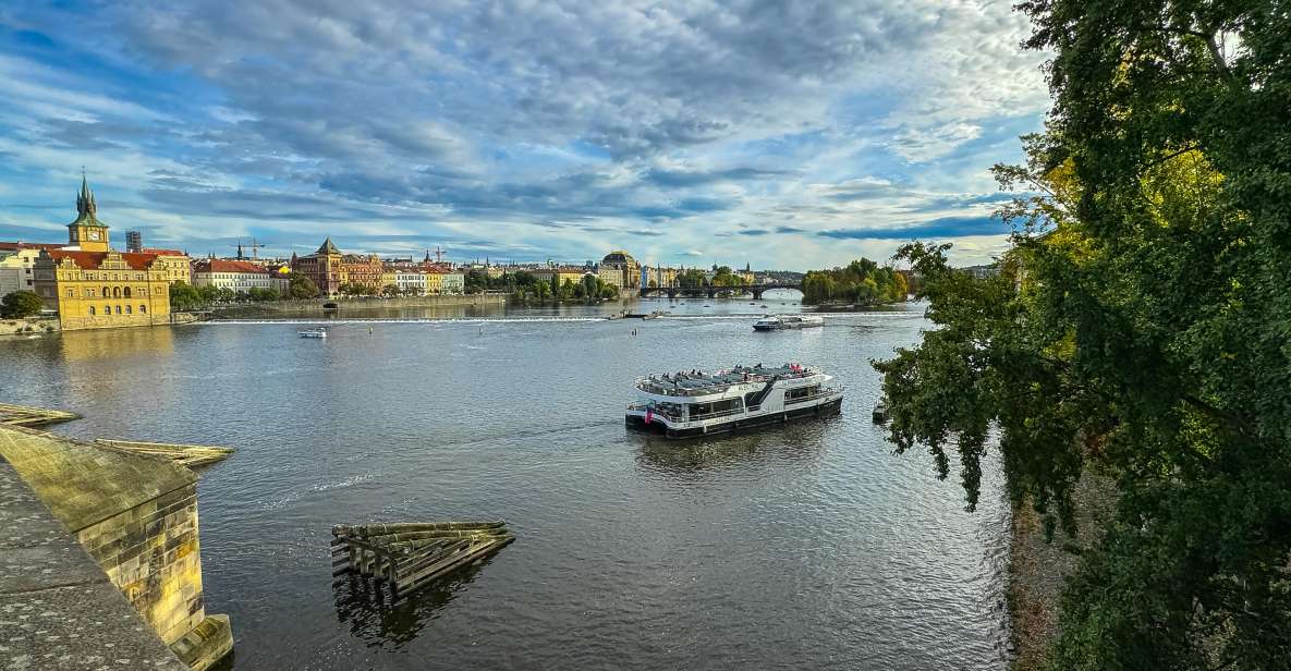 Prague: Vltava River Sightseeing Cruise - Inside or Outside: Climate Control vs. Photo Wind