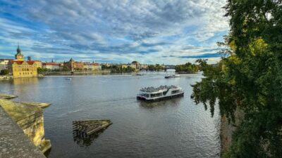 Prague: Vltava River Sightseeing Cruise - Your Two Hours: Pier 3A, QR Code Boarding, and the Smíchov Lock