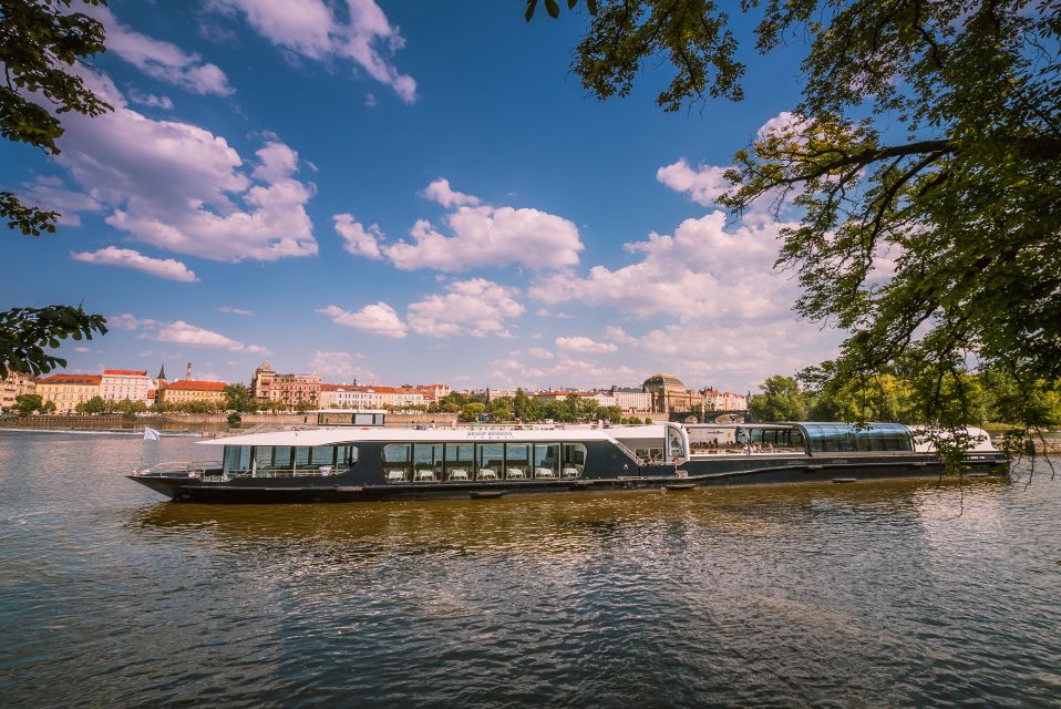 Prague: Vltava River Sightseeing Cruise - Audio Commentary, Maps, and How to Use Them Without a Live Guide