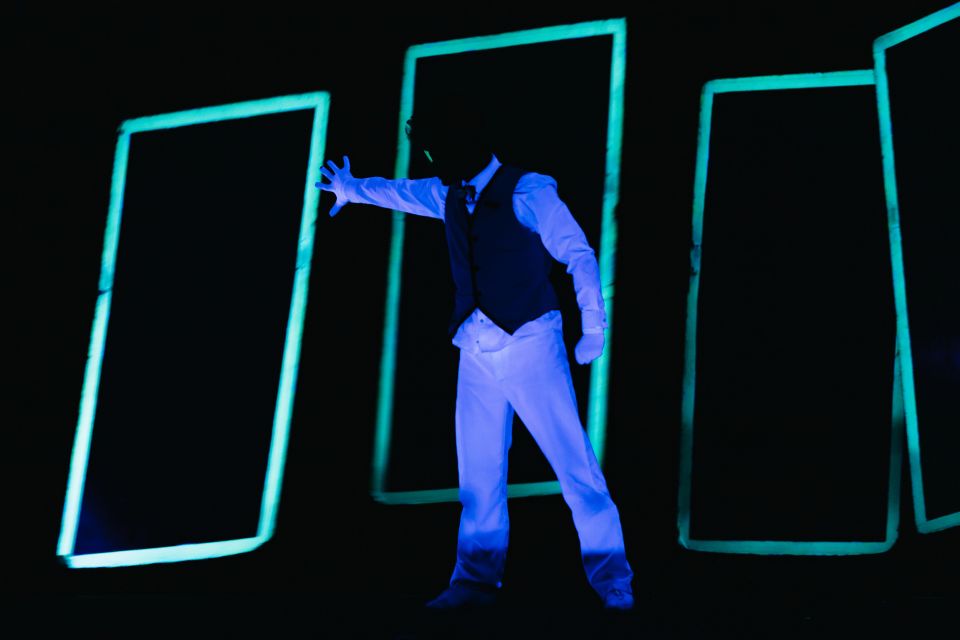 Prague: WOW Show Black Light Theater - Music and comedy you don’t need to translate