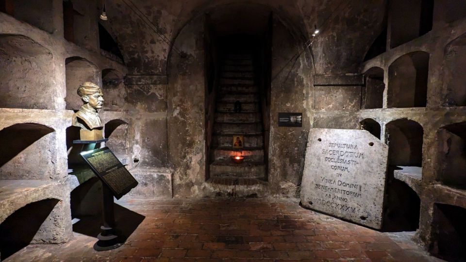 Prague: WWII Guided Tour & The Crypt of Operation Anthropoid - A private collection of WWII artifacts and memorabilia