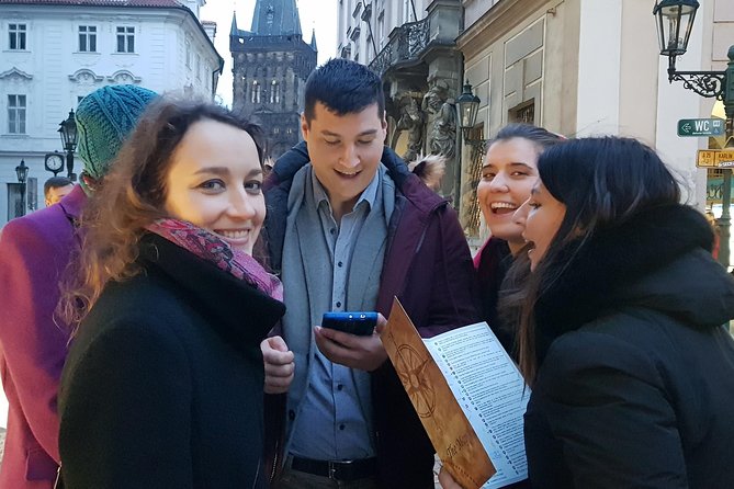 Private city discovery tour - A Historical Treasure Hunt - Wenceslas Square turns into a clue trail