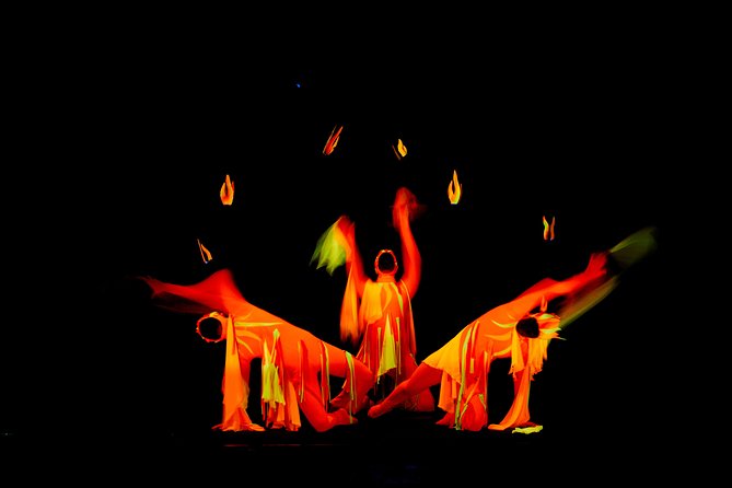 Skip the Line: WOW Show Black Light Theater in Prague Ticket - Price and value: is $32.41 worth it?