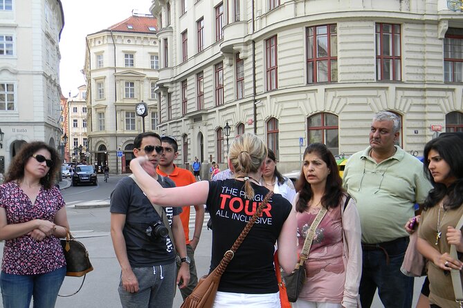 The Prague Tour All Inclusive with Pick up, Boat Trip and Lunch - How the day runs: Prague Castle hill to Old Town Square